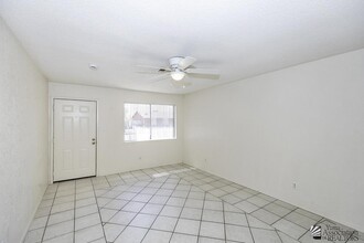 4632 W 19th Ln in Yuma, AZ - Foto de edificio - Building Photo