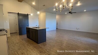 1614 102nd St in Lubbock, TX - Building Photo - Building Photo