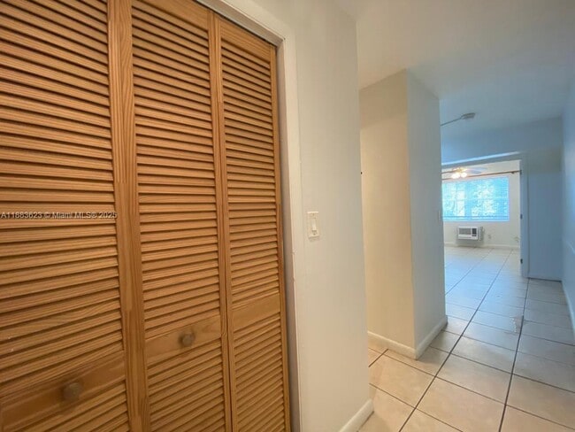 318 Majorca Ave in Coral Gables, FL - Building Photo - Building Photo