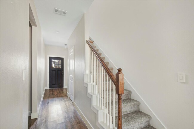 property at 423 Black Walnut Dr