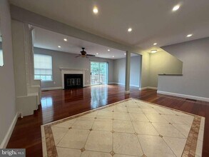 10354 College Square in Columbia, MD - Building Photo - Building Photo