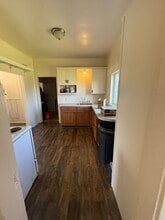 2101 Simpson Ave in Hoquiam, WA - Building Photo - Building Photo