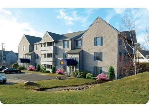 171 Eastern Ave in Manchester, NH - Foto de edificio