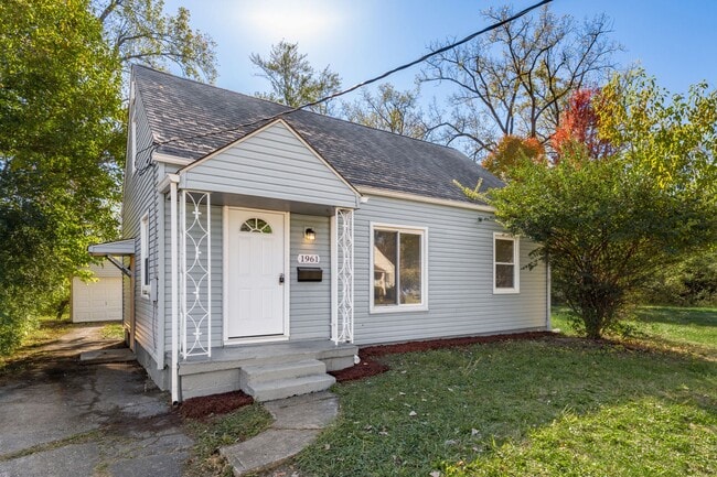 1961 Dartmouth Ave in Columbus, OH - Foto de edificio - Building Photo