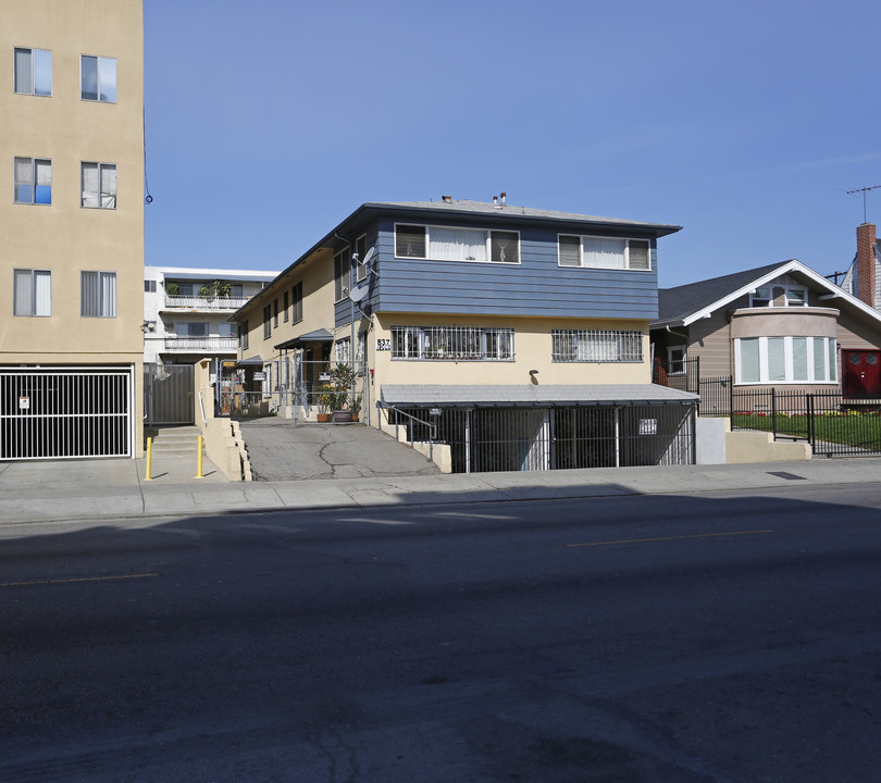 837 Irolo St in Los Angeles, CA - Foto de edificio