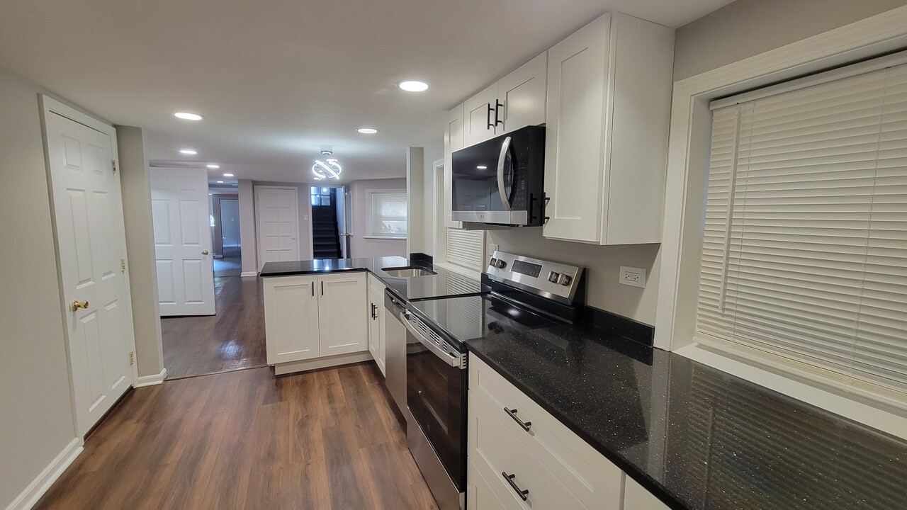 5749 N Talman Ave, Unit Garden in Chicago, IL - Foto de edificio