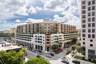 10 Giralda Ave Apartments