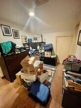 7 Jay St, Unit 3 in Somerville, MA - Foto de edificio - Building Photo