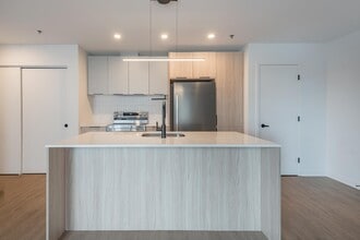 1819 Av Dollard in Montréal, QC - Building Photo - Building Photo