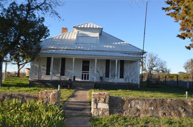 5080 Tin Top Rd in Weatherford, TX - Building Photo