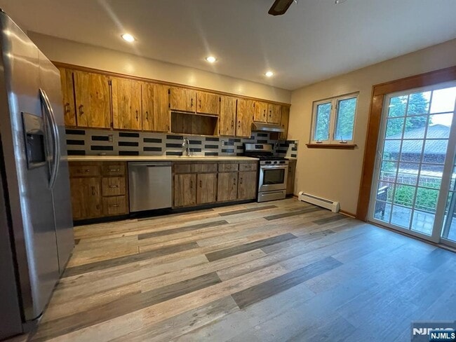 15 Wagner Ave in Wallington, NJ - Building Photo - Building Photo