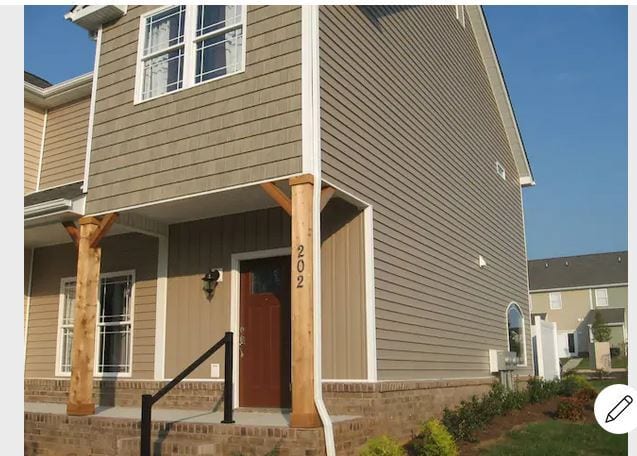 property at 202 Capital St
