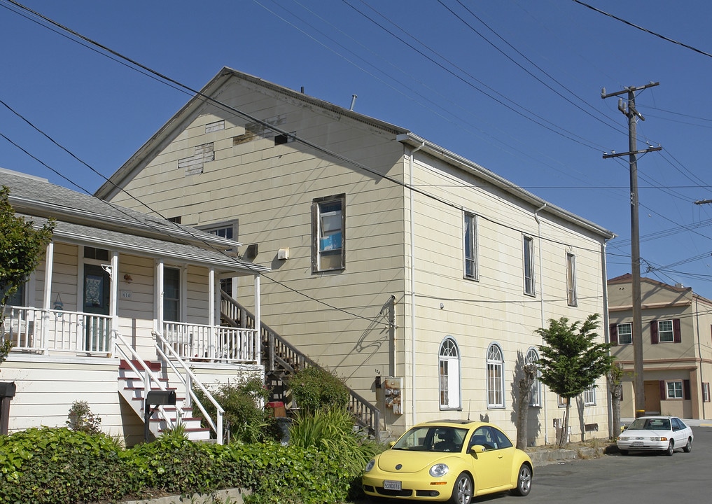 1201 Wanda St in Crockett, CA - Foto de edificio