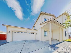 17688 Feather River Ct in Reno, NV - Building Photo