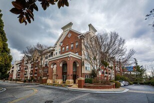 1850 Cotillion Dr in Atlanta, GA - Building Photo
