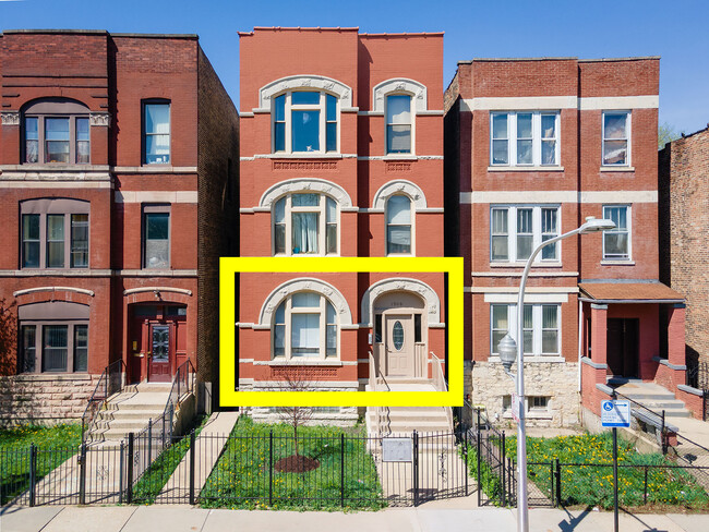 1306 S Fairfield Ave, Unit 1 in Chicago, IL - Building Photo - Building Photo