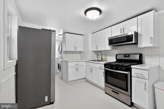 1551 S Chadwick St in Philadelphia, PA - Building Photo - Building Photo