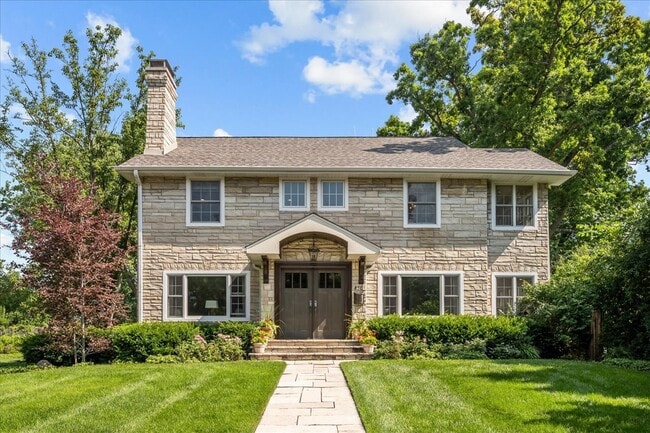 property at 425 Orchard Ln