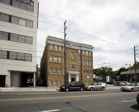 Upper Broadview Suites in Toronto, ON - Building Photo - Building Photo