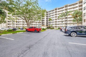 3940 Inverrary Blvd in Lauderhill, FL - Building Photo - Building Photo