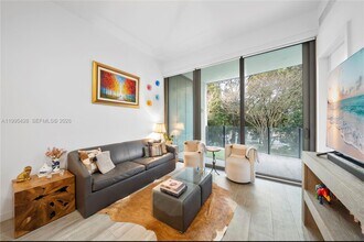 2831 S Bayshore Dr in Miami, FL - Building Photo - Building Photo