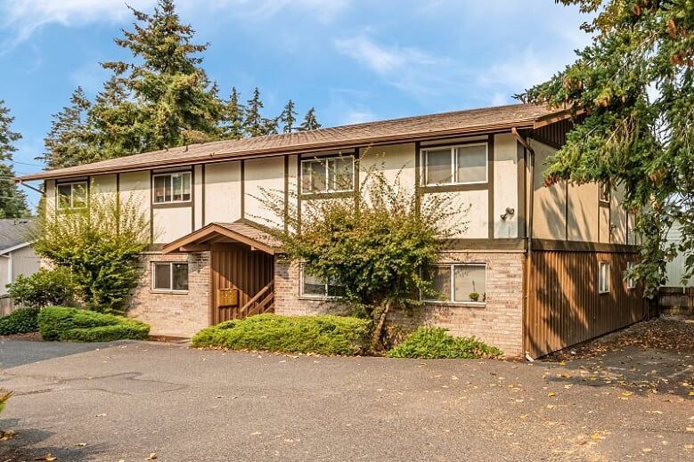 Hazelwood Terrace in Tacoma, WA - Foto de edificio