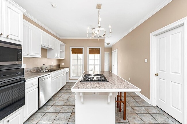 9007 Highland Rd in Baton Rouge, LA - Building Photo - Building Photo