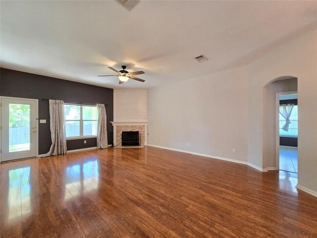 1103 Ridgewood Dr in Leander, TX - Building Photo - Building Photo