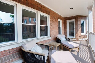 15 Highland St in West Hartford, CT - Building Photo - Building Photo