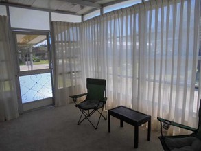 7331 Malaga Ave in New Port Richey, FL - Foto de edificio - Building Photo