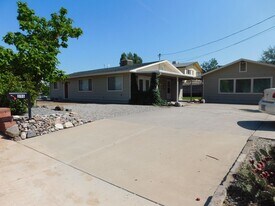 396 S Camp Rd in Grand Junction, CO - Building Photo