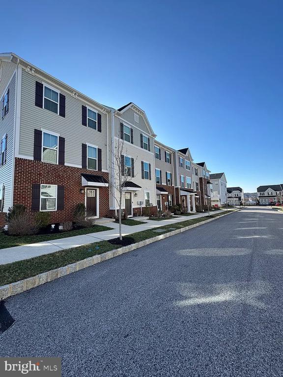 403 Blue Welsh St in Malvern, PA - Building Photo - Building Photo