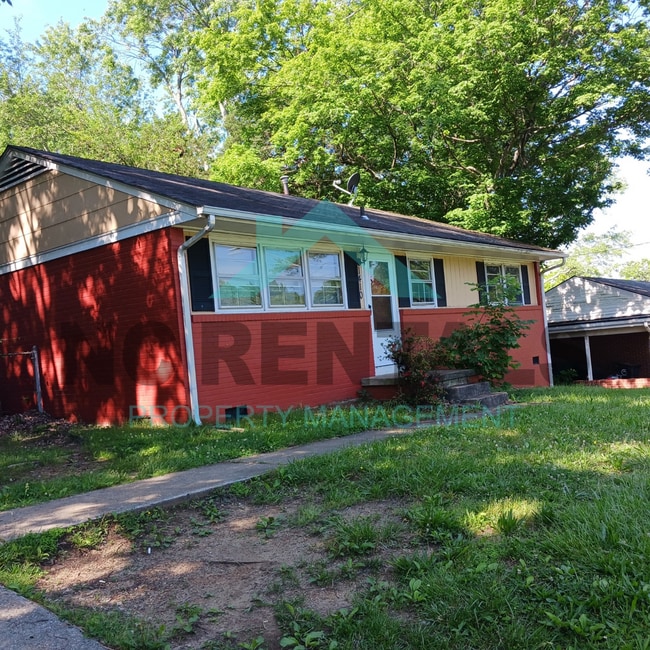 1410 E Cone Blvd in Greensboro, NC - Building Photo - Building Photo