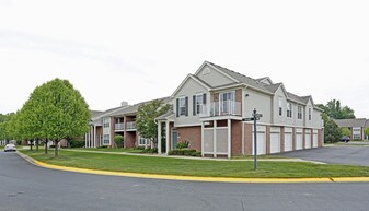 Nottingham Cove in Sterling Heights, MI - Building Photo