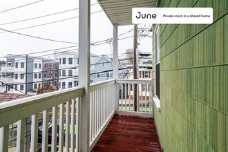 Room in Shared 5 bed/1 bath home, Unit A in Boston, MA - Building Photo - Building Photo