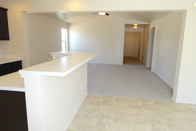 799 S Stibnite Pl in Kuna, ID - Building Photo - Building Photo