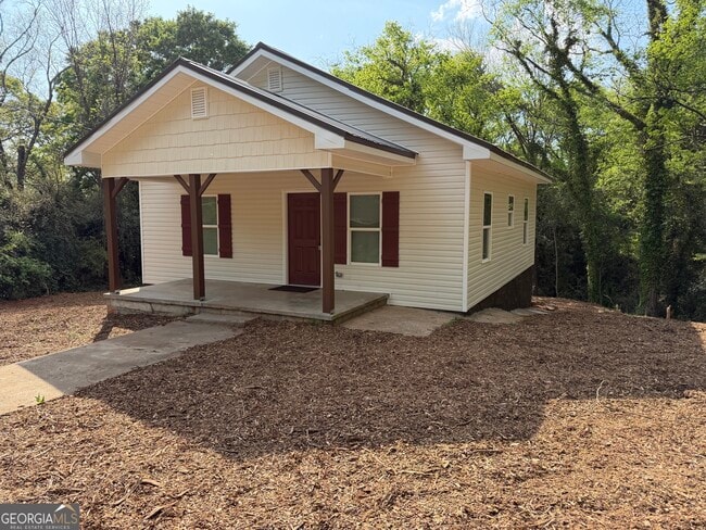 326 S McIntosh St in Elberton, GA - Building Photo - Building Photo