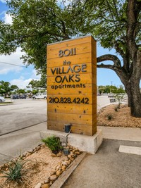 Village Oaks Apartments photo'