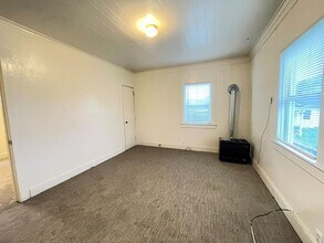 206 Ash St in Rio Dell, CA - Building Photo - Building Photo