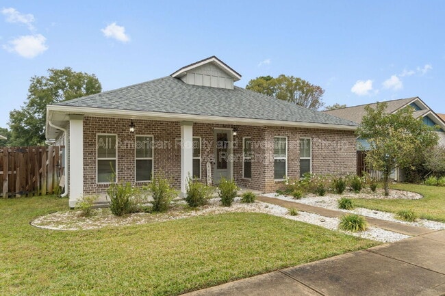 property at 33 8th Ave