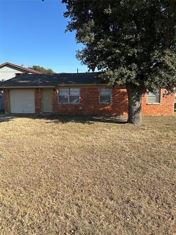 1848 Coral Rd in Azle, TX - Building Photo - Building Photo