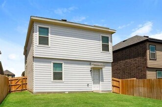 1405 Jonah Ln in Ennis, TX - Building Photo - Building Photo