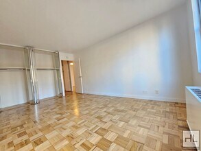 Bright 1-Bedroom in Midtown East | 7th Flo in New York, NY - Building Photo - Building Photo