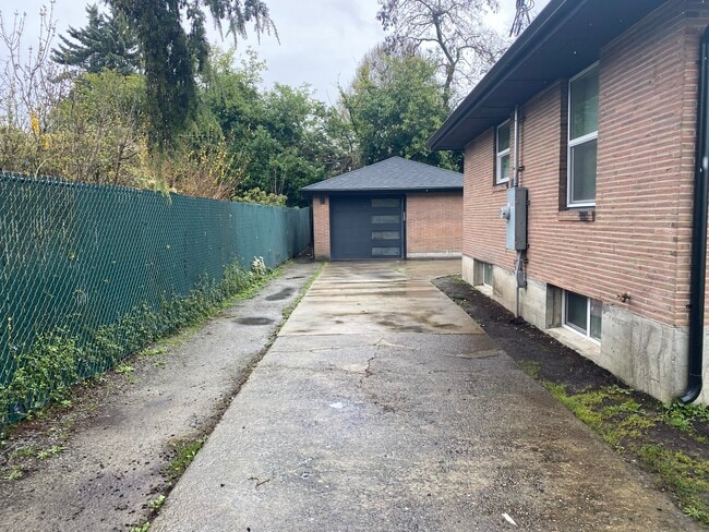 10448 2nd Ave SW in Seattle, WA - Building Photo - Building Photo