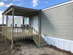 324 Patriot Ln in Collinston, LA - Foto de edificio - Building Photo