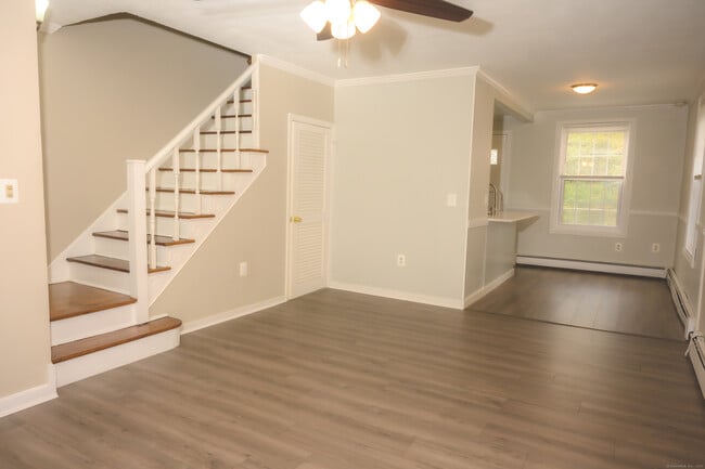 230 Texas Ave in Bridgeport, CT - Building Photo - Building Photo