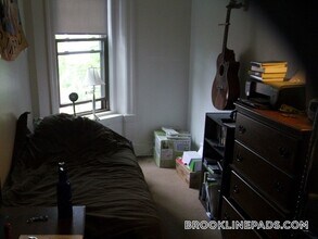 1061 Beacon St in Brookline, MA - Building Photo - Building Photo