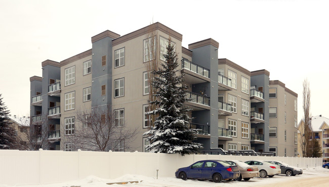 Parkside Court in Edmonton, AB - Building Photo - Building Photo