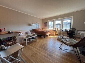 100 Charles St, Unit 15 in Boston, MA - Building Photo