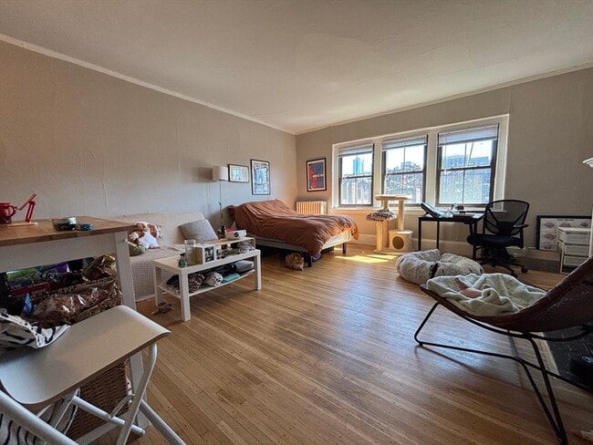 100 Charles St, Unit 15, Unit 15